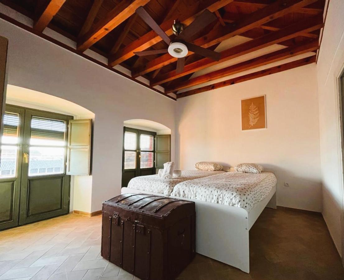 Casa En Plaza De La Corredera Con Balcon Cordoba Exterior photo